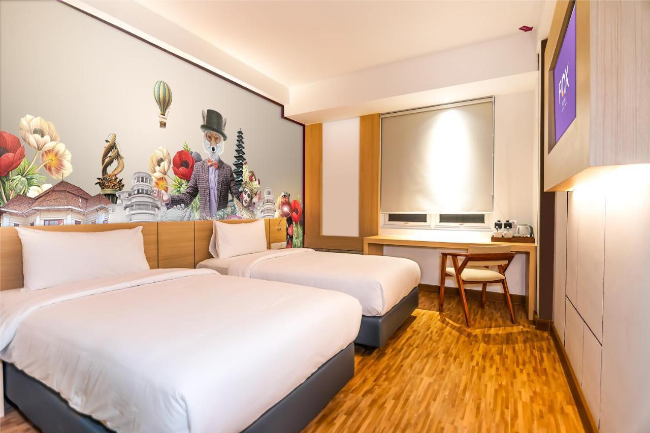 Fox Hotel Jayapura Extérieur photo