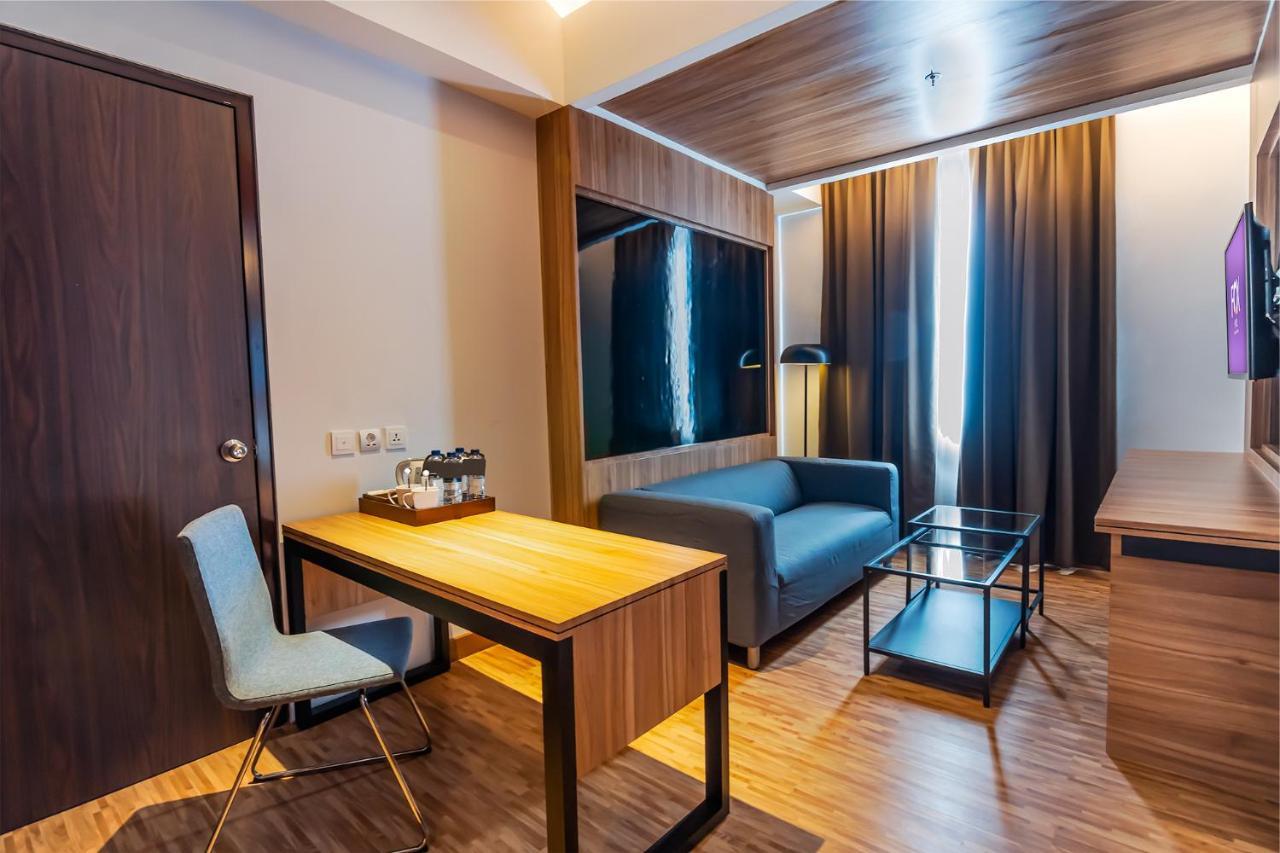 Fox Hotel Jayapura Extérieur photo