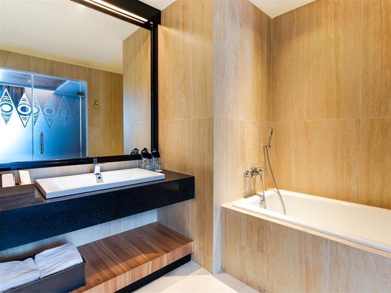 Fox Hotel Jayapura Extérieur photo