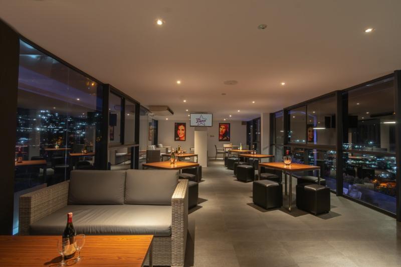 Fox Hotel Jayapura Extérieur photo