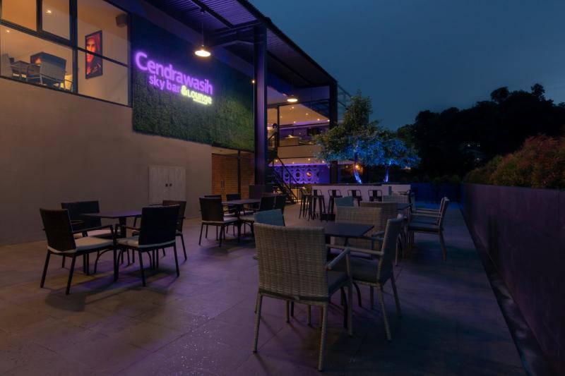 Fox Hotel Jayapura Extérieur photo